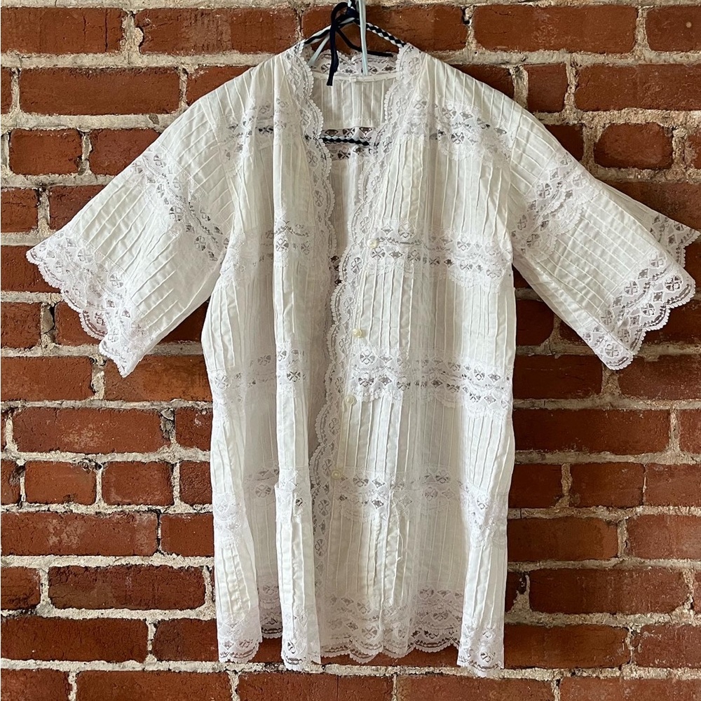 SOLD Vintage Linen & Lace Blouse